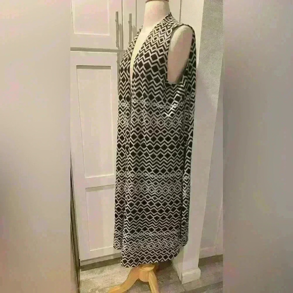 Lularoe Open Front Cardigan in black and white. - Picture 2 of 5